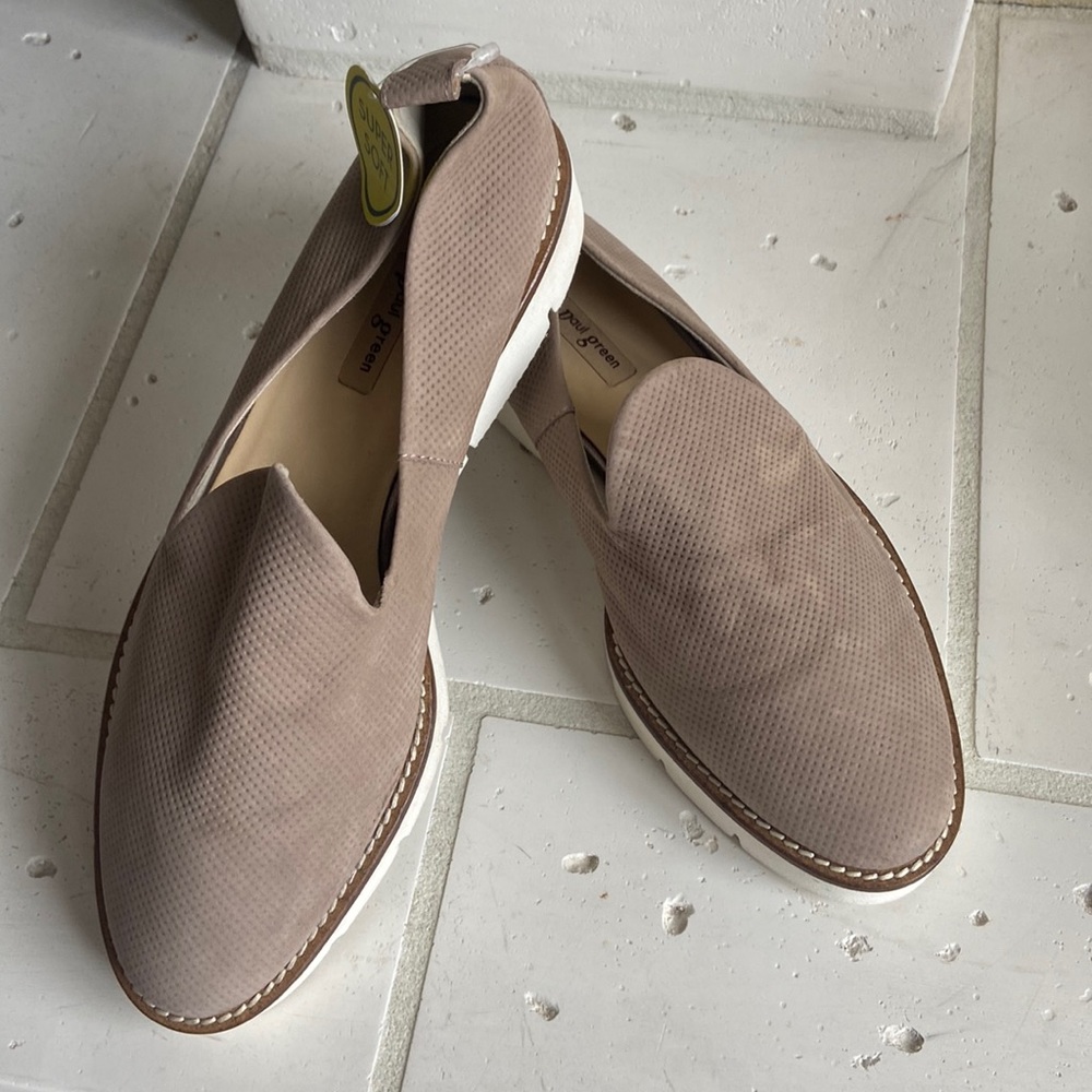 Beautiful Paul Green SUPER SOFT Loafer. 8.5